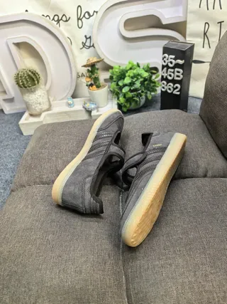 Adidas Gray Beige Suede Upper Gum Rubber Sole Lifestyle Sneakers 6