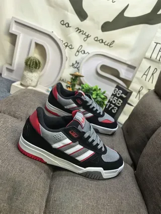 Adidas Gris Noir Low-Top Mesh-Suede Hybrid Lifestyle Sneakers 9