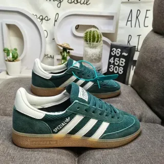 Adidas हरा सफेद कॉर्डुरॉय ऊपरी तीन स्ट्राइप लाइफस्टाइल स्नीकर