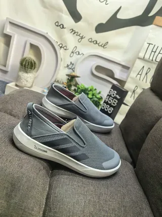 Adidas Navy White Slip-On Knit Mesh Upper Lifestyle Sneakers 9
