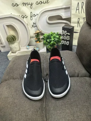 Adidas Navy White Slip-On Knit Mesh Upper Lifestyle Sneakers 20