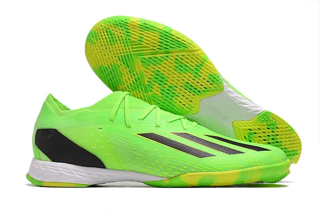 Adidas Tênis de futebol indoor com upper de malha laranja e preto de cano baixo 2