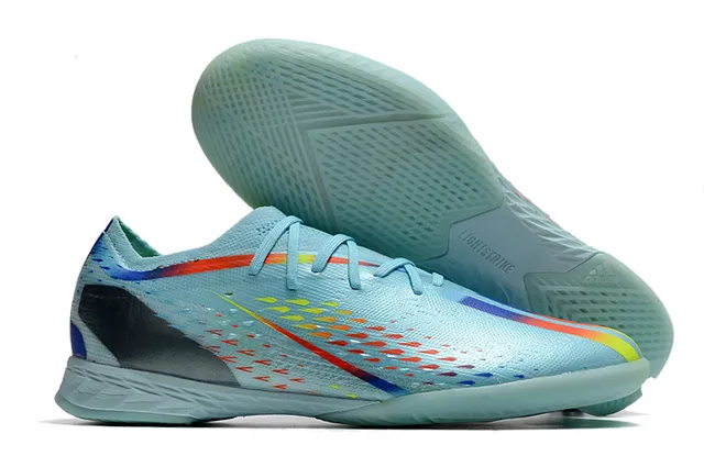 Adidas Tênis de futebol indoor com upper de malha laranja e preto de cano baixo 6