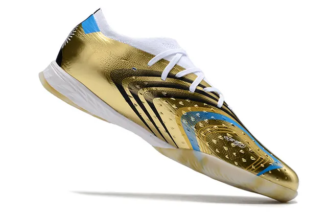 Adidas Tênis de futebol indoor com upper de malha laranja e preto de cano baixo 20