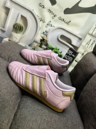 Adidas Pink Gold Laceless Slip-On Quilted Upper Lifestyle Sneakers 7