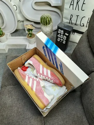 Adidas Pink White Suede Upper Three-Stripe Side Panel Lifestyle Sneakers 3