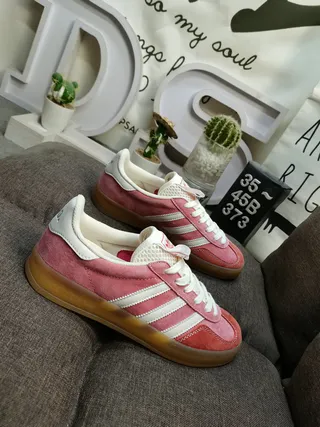 Adidas Pink White Suede Upper Three-Stripe Side Panel Lifestyle Sneakers 9