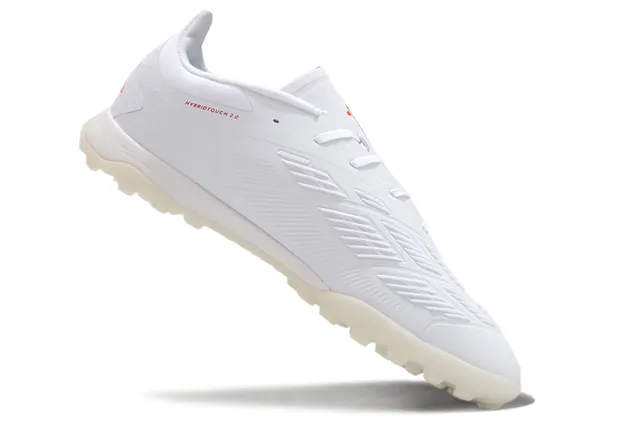 Adidas Predator blanco y rojo de bajo corte superior sintético Three Stripes zapatos de fútbol para césped 2
