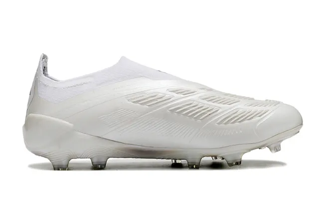 Adidas Predator White Silver Low-Cut Sock-Fit Collar Iridescent Holographic Outsole Firm-Ground Soccer Shoes 7