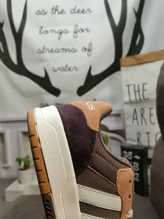 Adidas Purple Beige Low-Top Three-Stripe Side Panel Lifestyle Sneakers 3