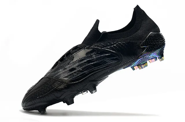 Adidas লাল কালো লো-কাট সক-ফিট আপার টেক্সচার্ড সিন্থেটিক লেদার ফার্ম-গ্রাউন্ড ফুটবল জুতো 21