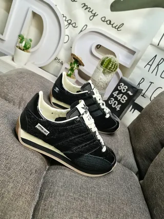 Adidas Retro Running Sneaker Black Cream Gum Lifestyle Sneakers 9