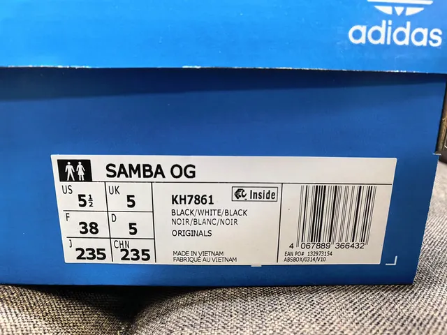 Adidas Samba Black and Off-White Lifestyle Sneakers 2
