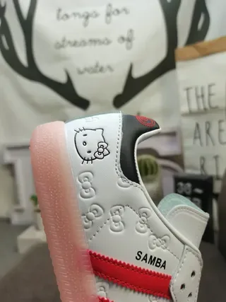 Adidas Samba Hello Kitty blanc rouge noir sneakers lifestyle 3