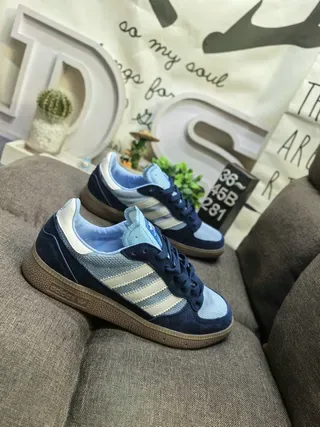 Adidas Samba OG Navy and Beige Lifestyle Sneakers 9