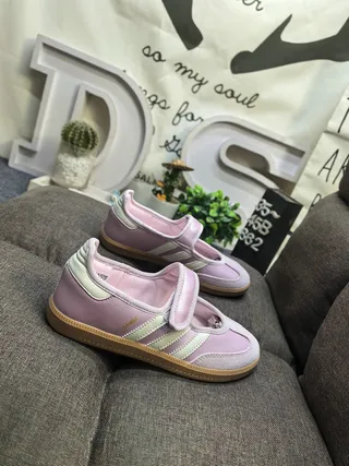 Adidas Samba Pink and Cream Lifestyle Sneakers 9