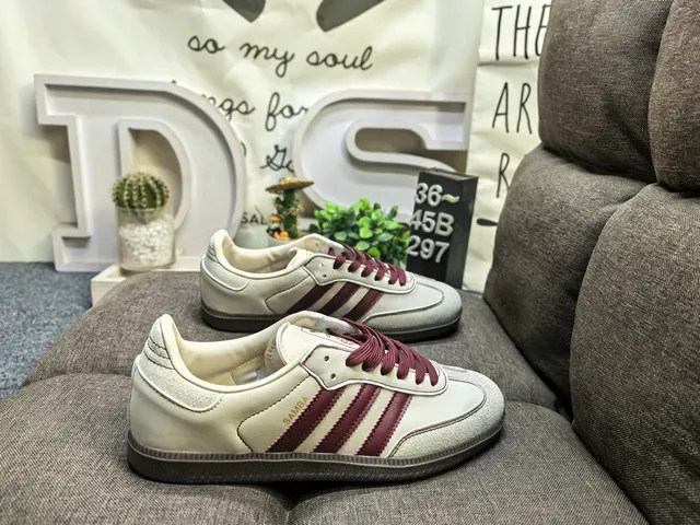 Adidas Samba White and Gold Glitter Lifestyle Sneakers 11