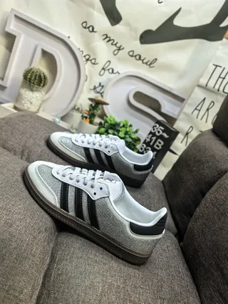 Adidas Silver Black Textured Mesh Upper Three-Stripe Side Panel Lifestyle Sneakers 7
