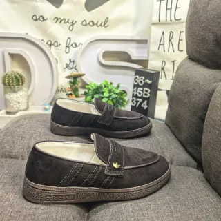 Adidas Spezial 棕米色麂皮面料填充带乐福鞋