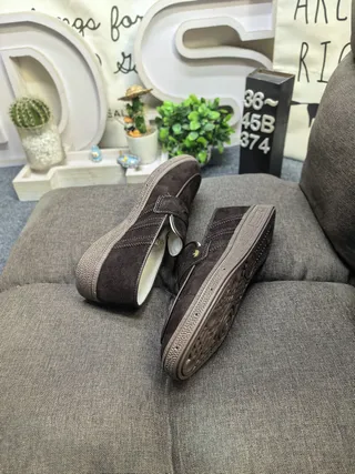 Adidas Spezial Brown Beige Suede Upper Padded Strap Loafer 6