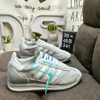 Adidas Spezial सूड और चमड़ा हल्का भूरा लाइफस्टाइल स्नीकर