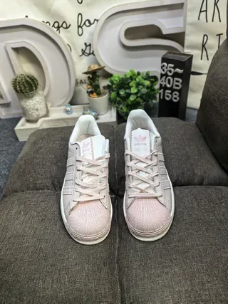 Adidas Stan Smith Beige and Pink Lifestyle Sneakers 10