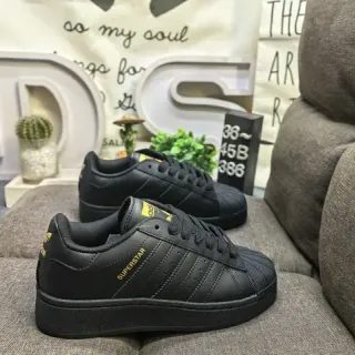 एडिडास Superstar Black Gold Shell-Toe Three Stripes लाइफस्टाइल स्नीकर्स