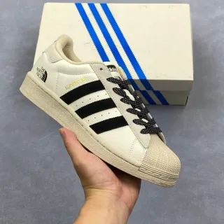 Adidas Superstar Off-White Shell-Toe जीवनशैली स्नीकर