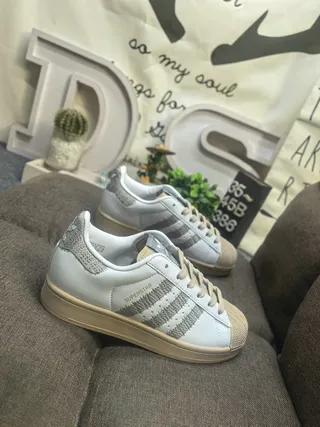 Adidas Superstar White Beige Shell Toe Glitter Stripes Lifestyle Sneakers 9