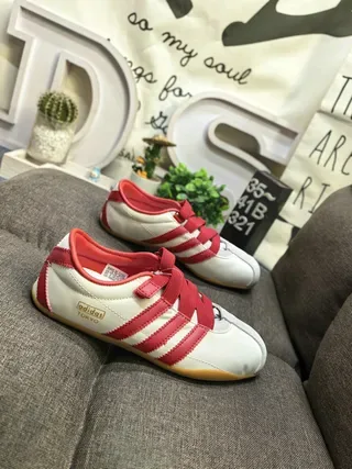Adidas Tokyo Laceless White and Red Lifestyle Sneakers 9