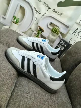 Adidas White Black Low-Top Leather-Suede Upper Lifestyle Sneakers 7