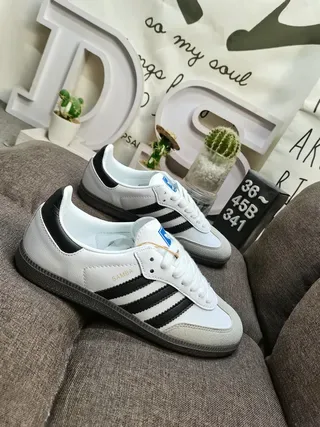 Adidas White Black Low-Top Leather-Suede Upper Lifestyle Sneakers 9