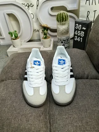 Adidas White Black Low-Top Leather-Suede Upper Lifestyle Sneakers 10