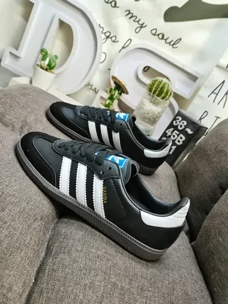 Adidas White Black Low-Top Leather-Suede Upper Lifestyle Sneakers 17