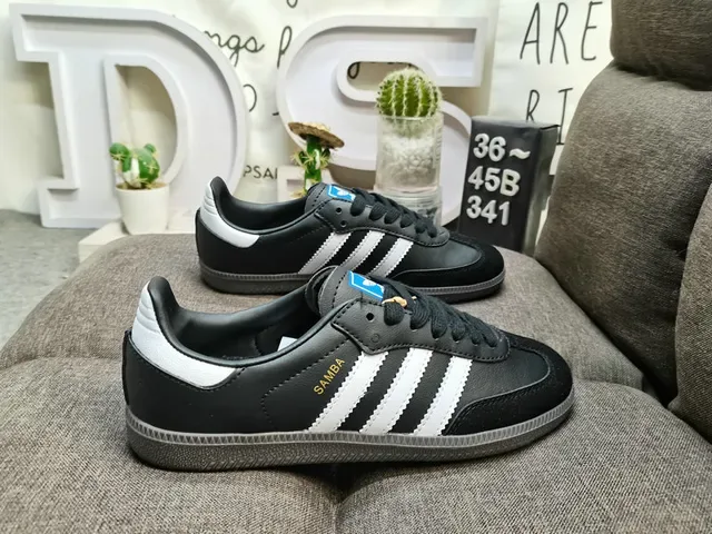 Adidas White Black Low-Top Leather-Suede Upper Lifestyle Sneakers 21