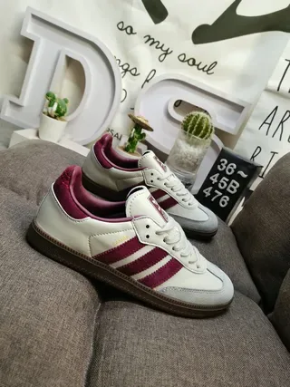 Adidas White Burgundy Low-Top Three-Stripe Side Panel Lifestyle Sneakers 9