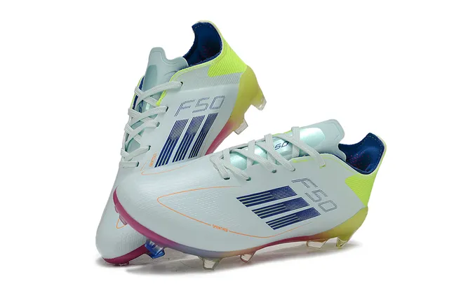 Adidas White Gold Chaussures de football à tige basse en tricot supérieur translucide contrepoids de talon sol ferme 17
