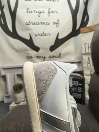 Adidas White Gray Laceless Elastic Strap Three-Stripe Side Panel Lifestyle Sneakers 3