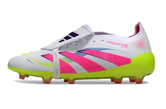Adidas Chaussures de Football Blanc et Rose Sans Lacets Fermeture Sangle Semelle Translucide Jaune Néon Sol Ferme 3