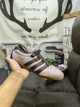 Adidas White Red Laceless Strap Closure Three Stripes Lifestyle Sneakers 5