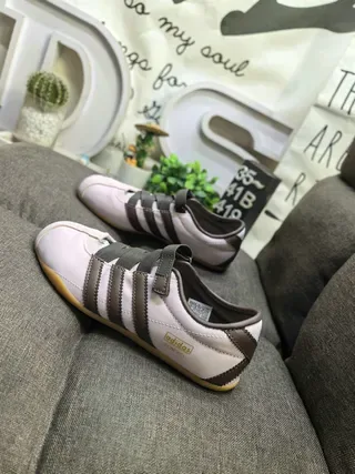 Adidas White Red Laceless Strap Closure Three Stripes Lifestyle Sneakers 7