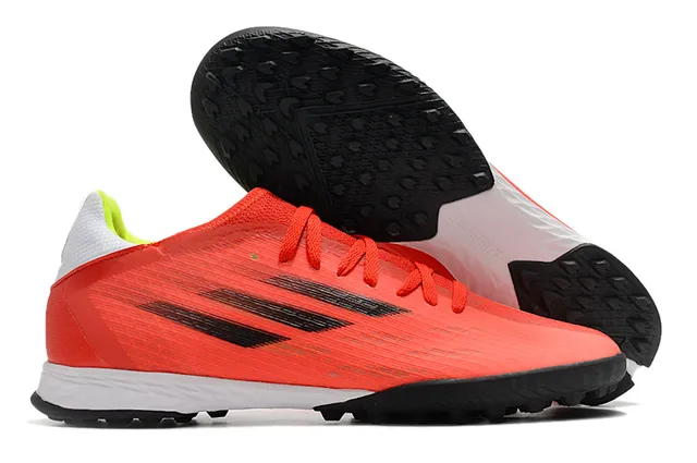 Adidas Chaussures de football turf jaune noir low-cut lacets upper text-print 3