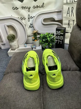Adidas Zapatillas de running amarillo púrpura neón superior de malla negro y gradiente tres rayas 8