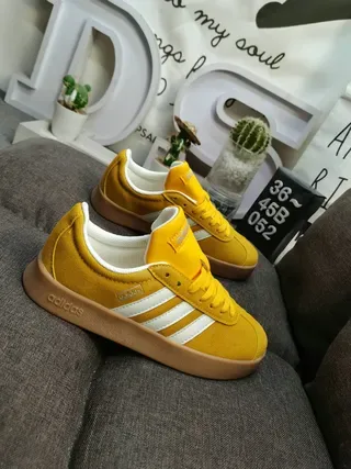Adidas Yellow White Suede Upper Three-Stripe Side Panel Lifestyle Sneakers 9