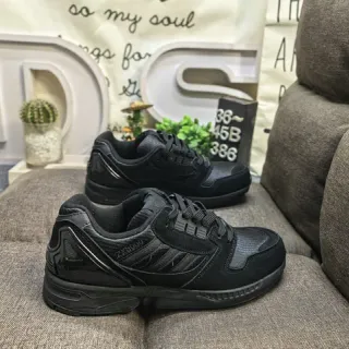 Adidas ZX9000 Monochrome Black Lifestyle Sneakers