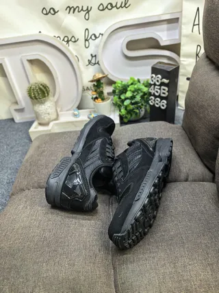 Adidas ZX9000 Monochrome Black Lifestyle Sneakers 6