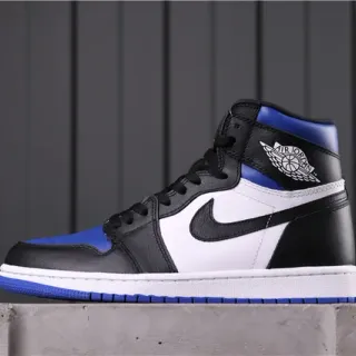 Air Jordan 1 黑蓝配色高帮皮革拼接篮球鞋