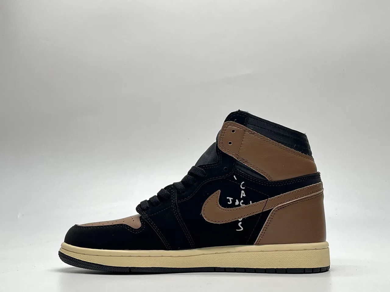 Air Jordan 1 Black Tan Cream Basketball Shoes 3