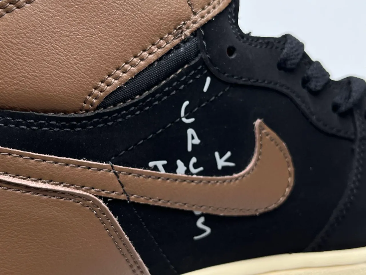 Air Jordan 1 Black Tan Cream Basketball Shoes 6