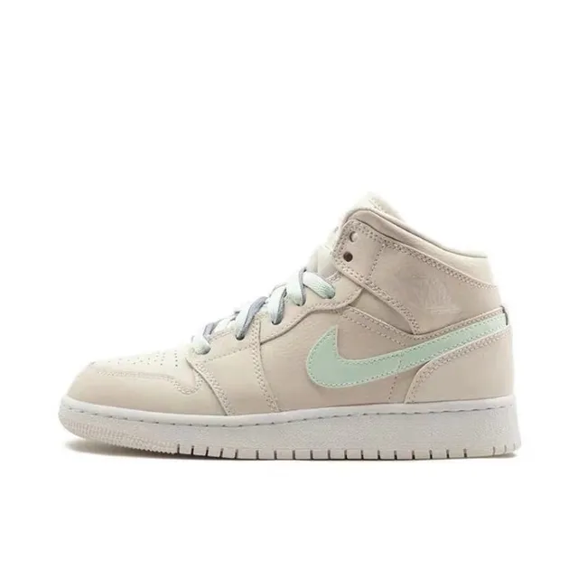 Chaussures de basketball à lacets Air Jordan 1 High beige pastel 6